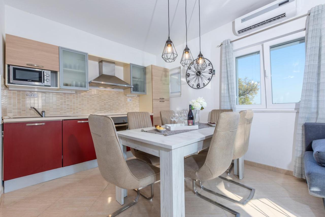 Villa Spark With Heated Pool In Rogoznica Zečevo Dış mekan fotoğraf
