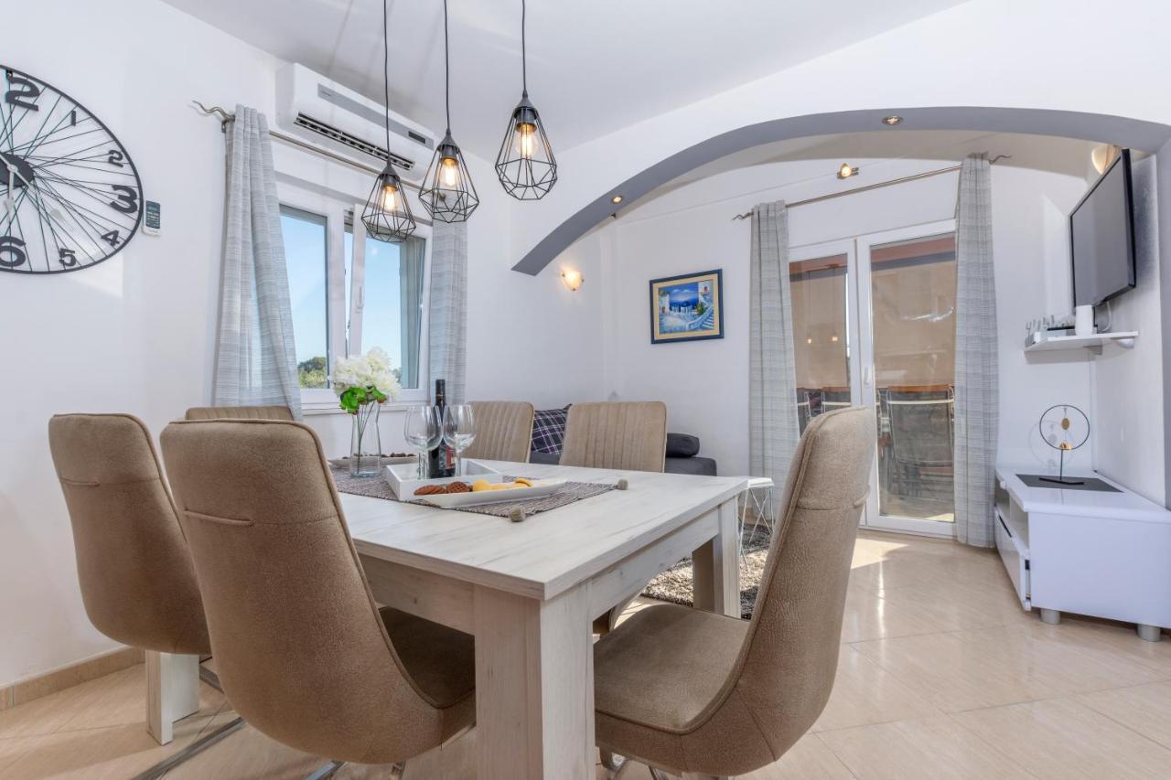 Villa Spark With Heated Pool In Rogoznica Zečevo Dış mekan fotoğraf